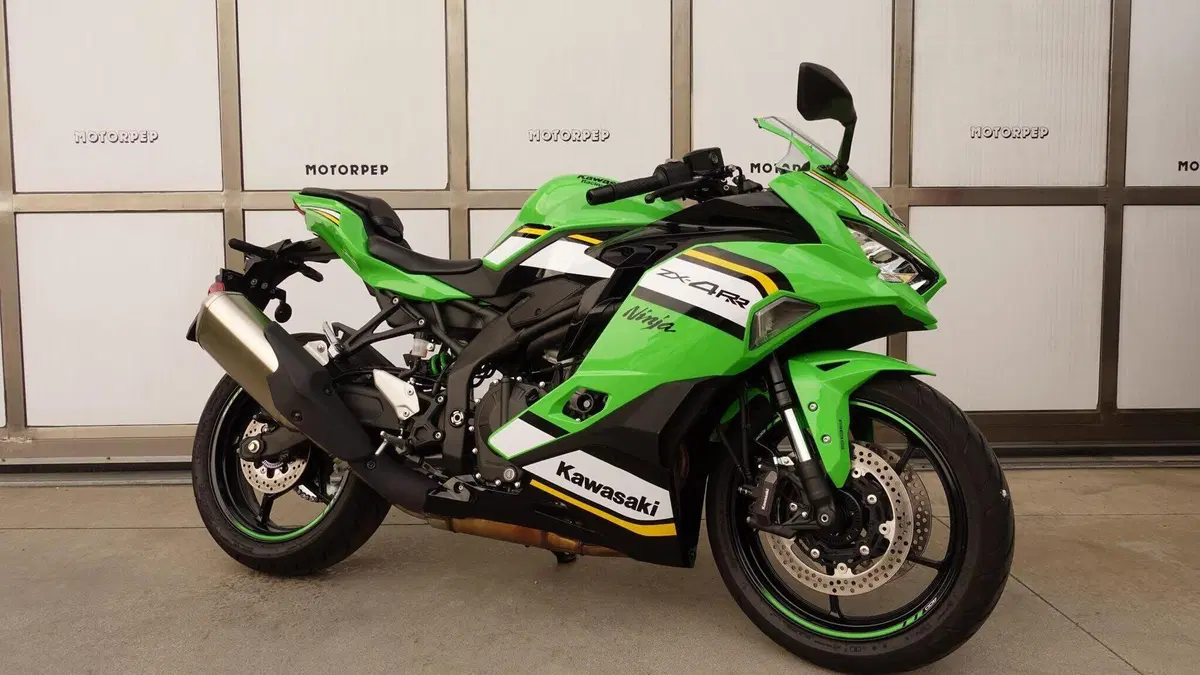 Kawasaki Ninja ZX-4RR (2024 - 27) 