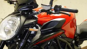 MV Agusta Brutale 800 Rosso (2021 - 23)  (8)