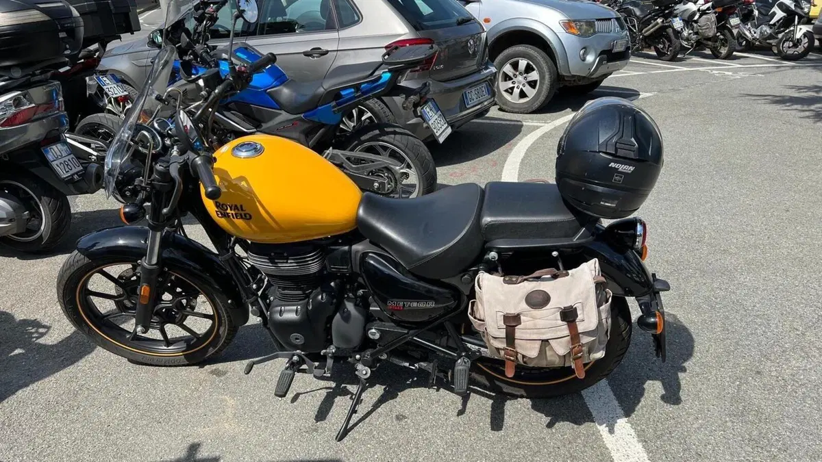 Royal Enfield Meteor 350 (2021 - 26)  (4)