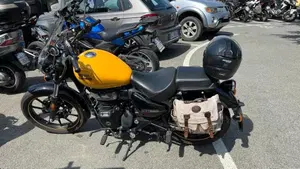 Royal Enfield Meteor 350 (2021 - 26)  (4)