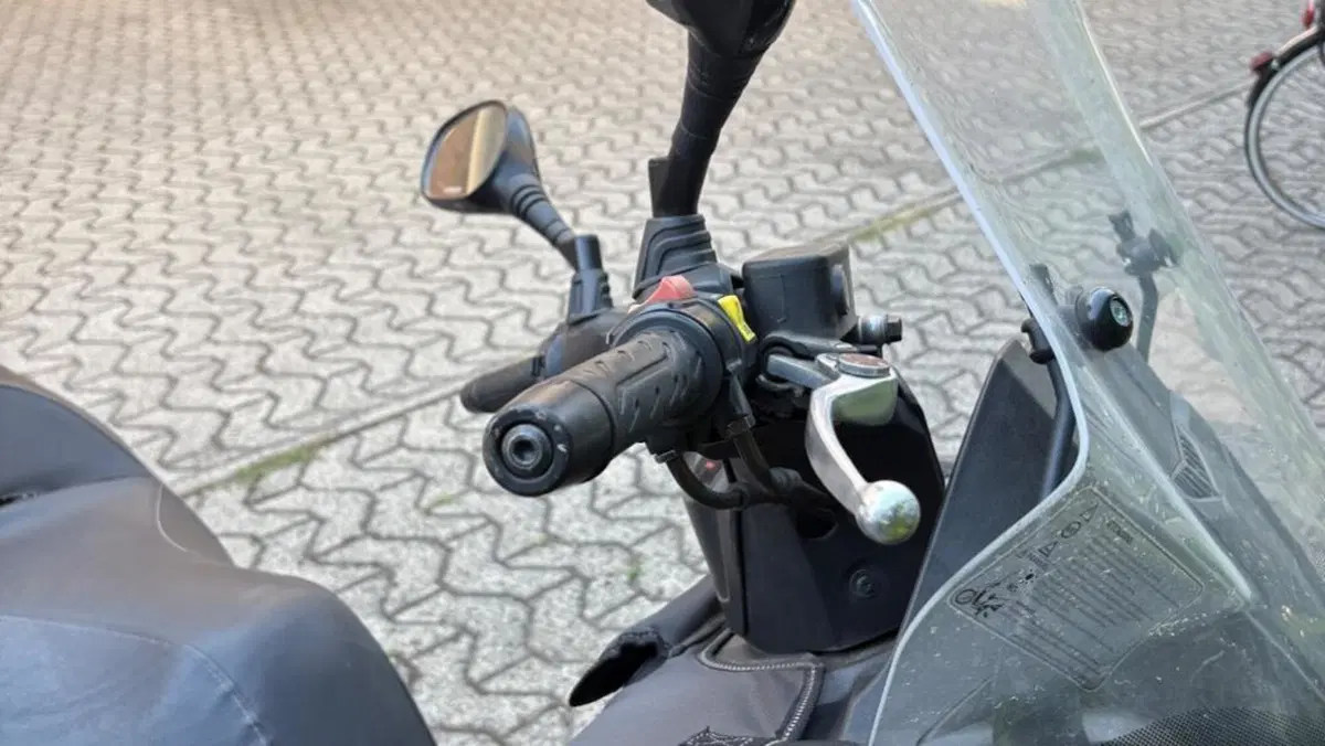 Kymco X-Town 300i City (2021 - 25)  (5)