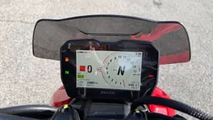 Ducati Streetfighter V4 1100 (2021 - 22)  (14)