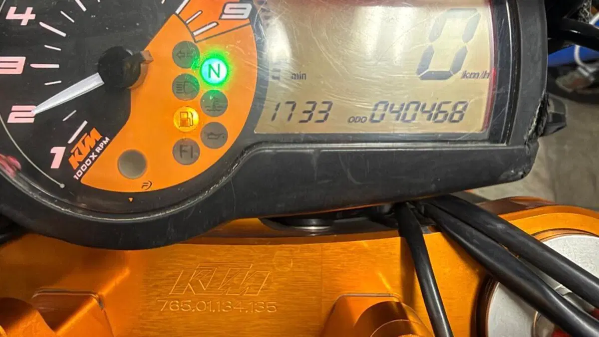 KTM 690 SMC (2008 - 11)  (2)