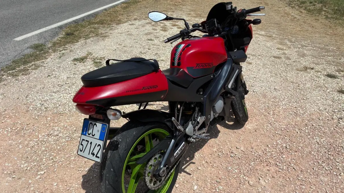 Aprilia Tuono 125 (2003 - 04)  (3)