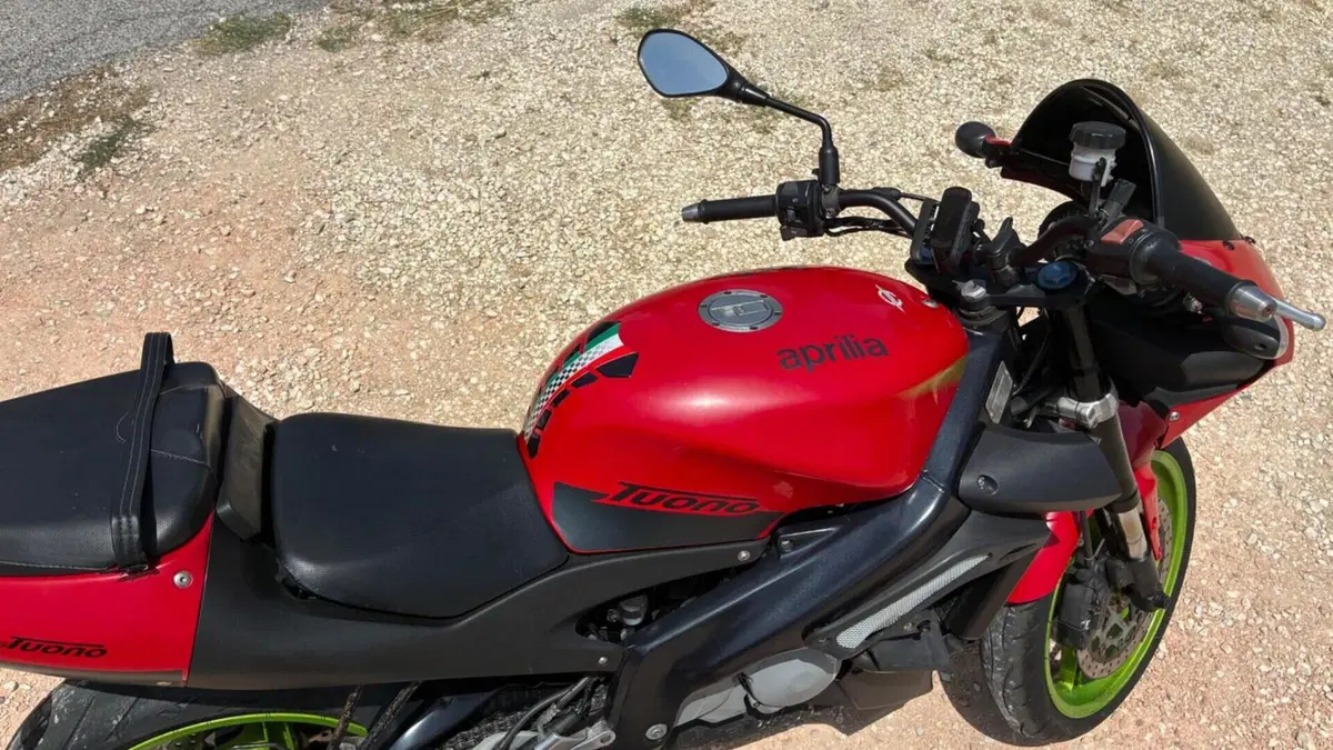 Aprilia Tuono 125 (2003 - 04)  (7)