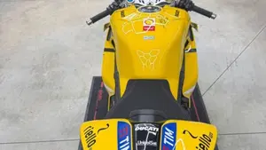 Ducati Panigale V4 Bagnaia 2023 World Champion Replica (2024)  (2)