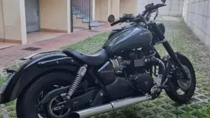 Triumph Speedmaster 865 (2005 - 10) 