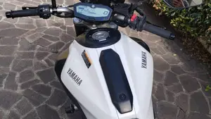 Yamaha MT-07 (2014 - 16)  (2)