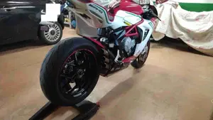 MV Agusta F3 800 RC (2015 - 17)  (3)