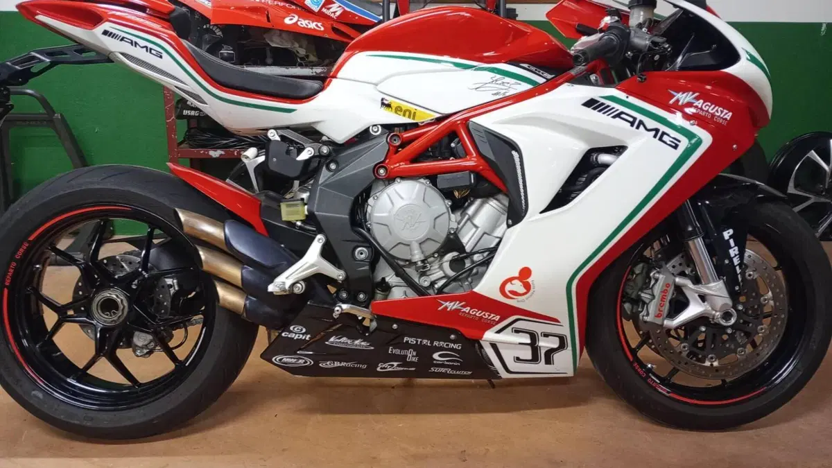 MV Agusta F3 800 RC (2015 - 17)  (5)