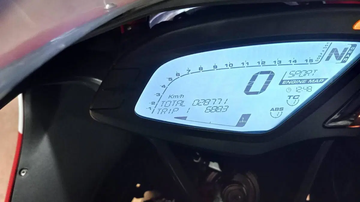 MV Agusta F3 800 RC (2015 - 17)  (16)