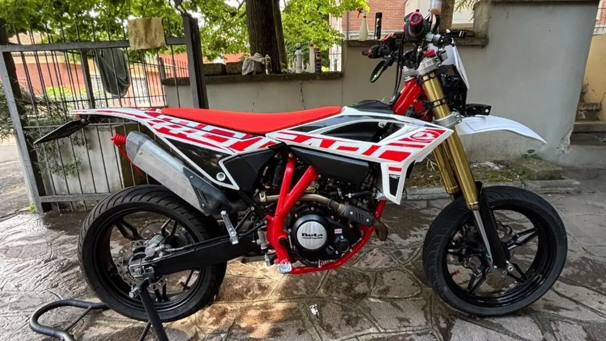 Betamotor RR 125 4T Motard LC (2021 - 23)  (5)