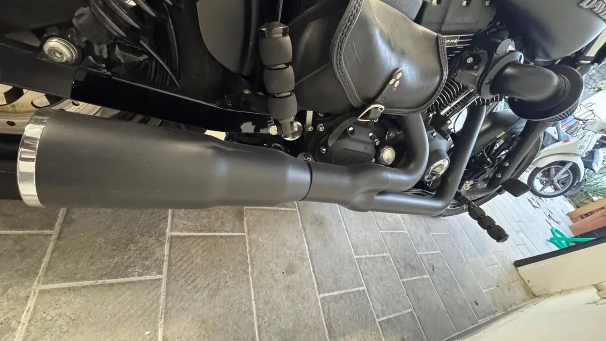 Harley-Davidson 1584 Street Bob (2008 - 15) - FXDB  (6)