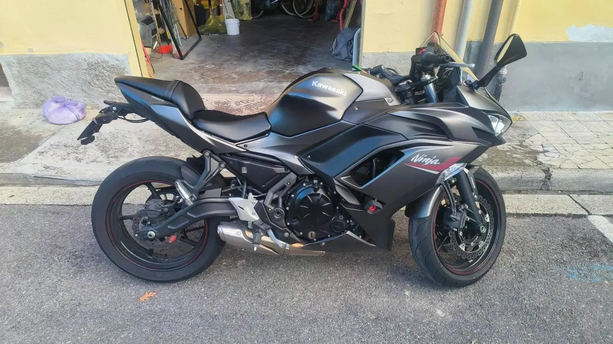 Kawasaki Ninja 650 (2021 - 24)  (2)
