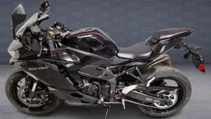 Kawasaki Ninja ZX-4R (2024 - 27)  (3)