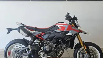 Ducati Hypermotard V2 SP (2026) usata