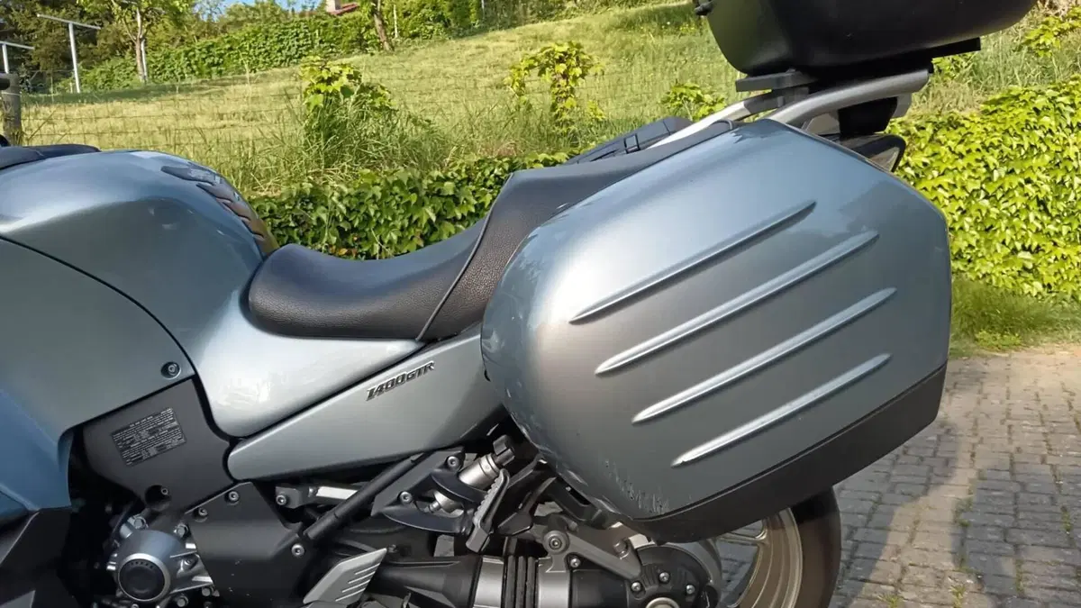 Kawasaki GTR 1400 (2007 - 09)  (8)