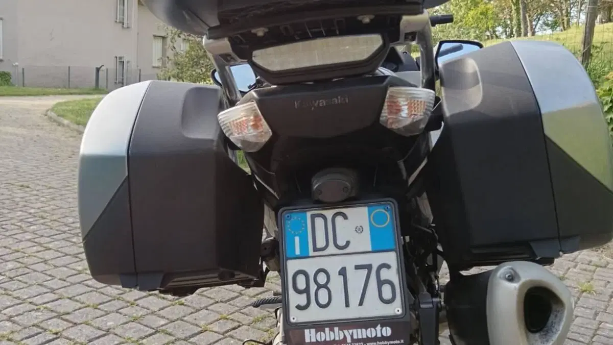 Kawasaki GTR 1400 (2007 - 09)  (11)