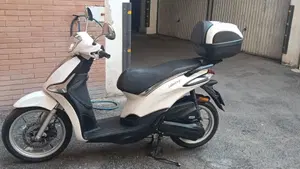 Piaggio Liberty S 50 4T (2020)  (5)