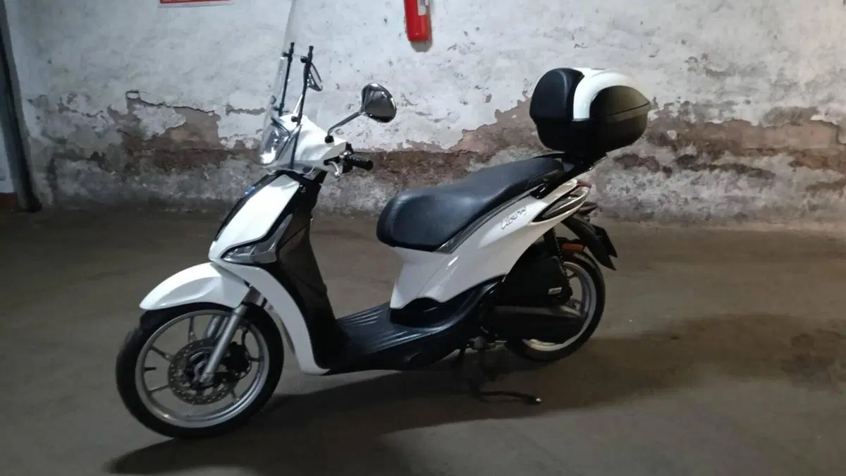 Piaggio Liberty S 50 4T (2020)  (8)