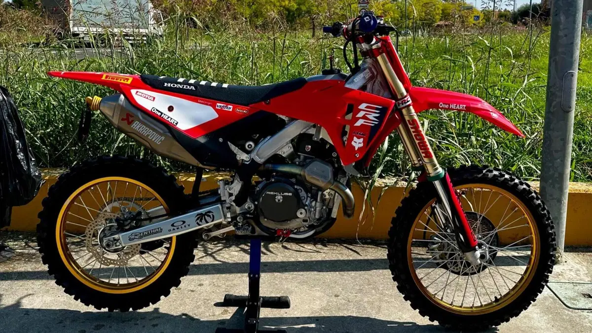 Honda CRF 450R (2023) 