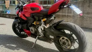 Ducati Streetfighter V2 (2022 - 24)  (2)