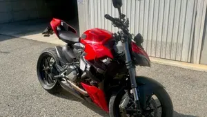 Ducati Streetfighter V2 (2022 - 24)  (5)