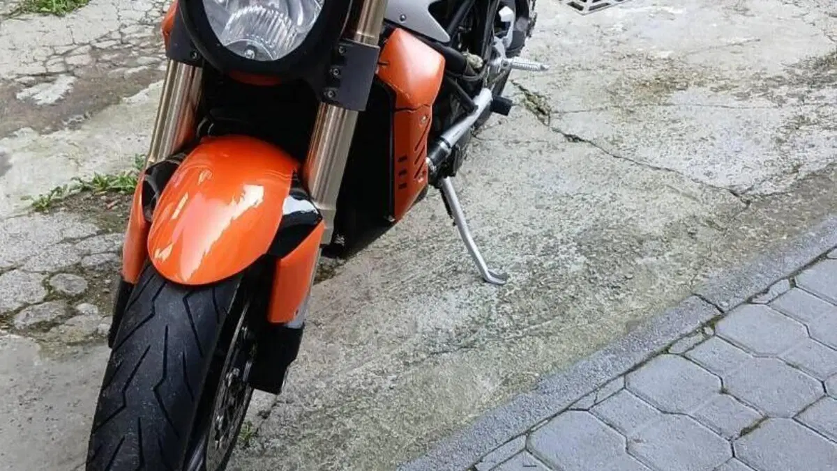 MV Agusta Brutale 989 R  (2)