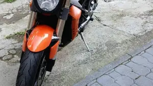 MV Agusta Brutale 989 R  (2)