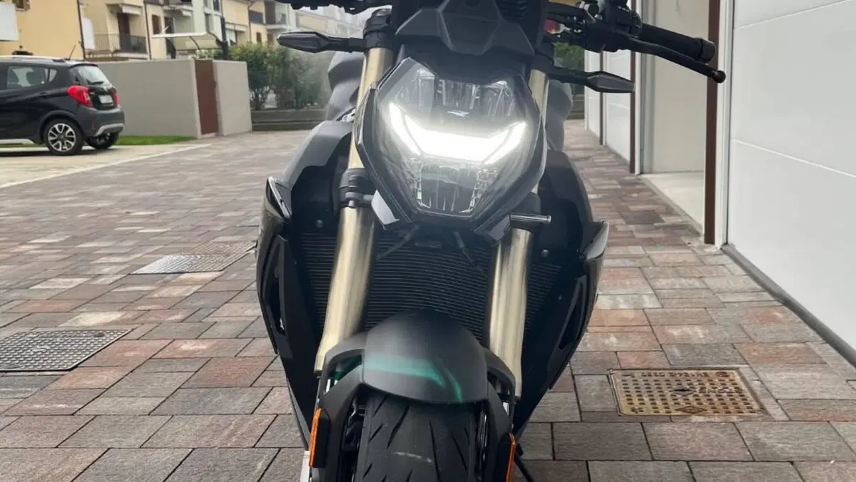 Bmw S 1000 R (2021 - 24)  (7)