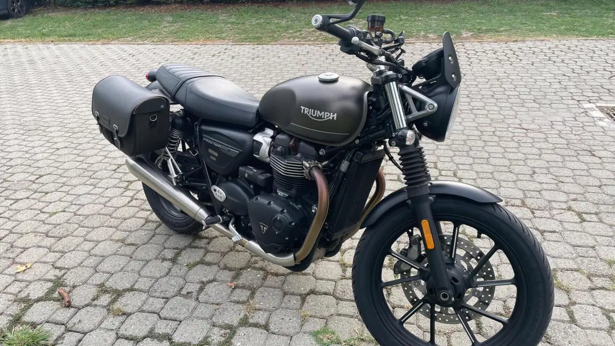 Triumph Speed Twin 900 (2023 - 24) 