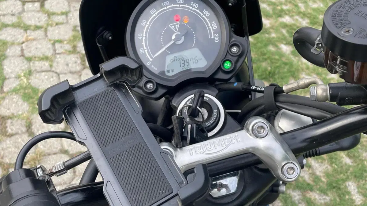 Triumph Speed Twin 900 (2023 - 24)  (9)