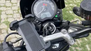 Triumph Speed Twin 900 (2023 - 24)  (9)