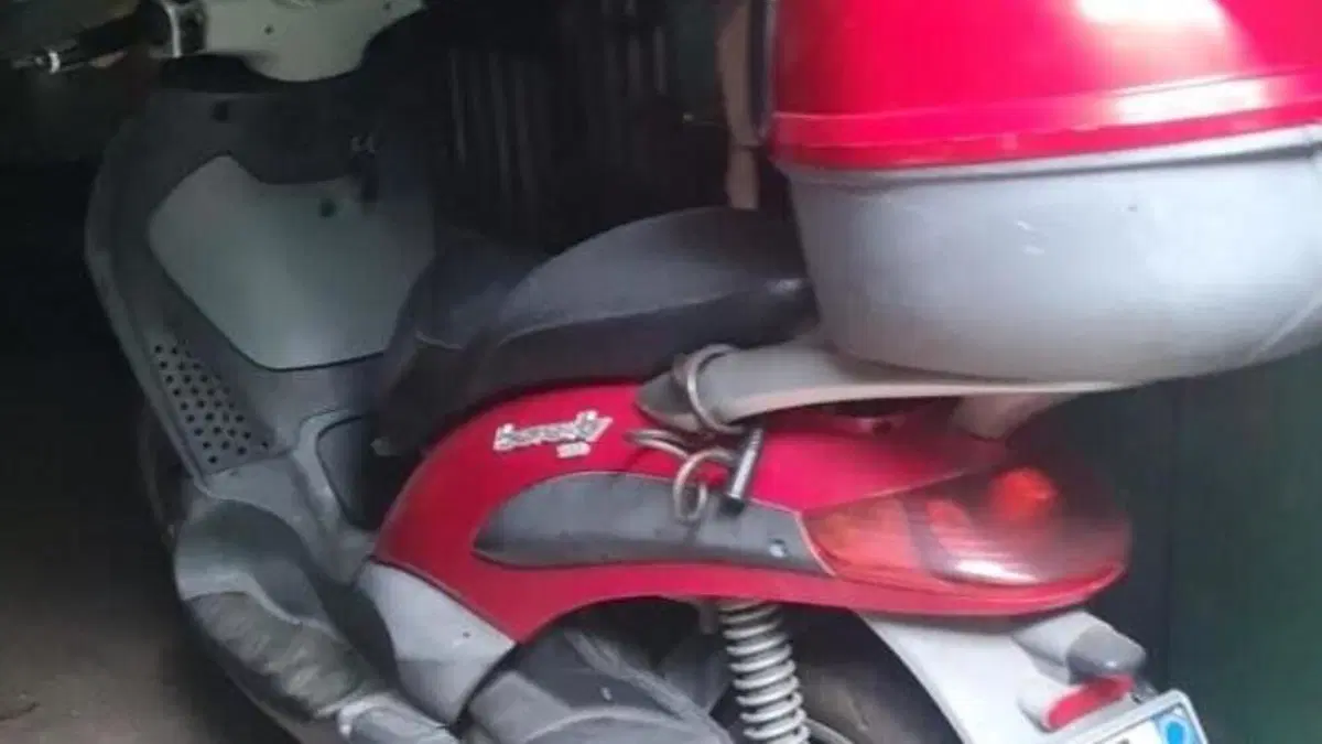 Piaggio Beverly 200 (2002 - 03)  (3)