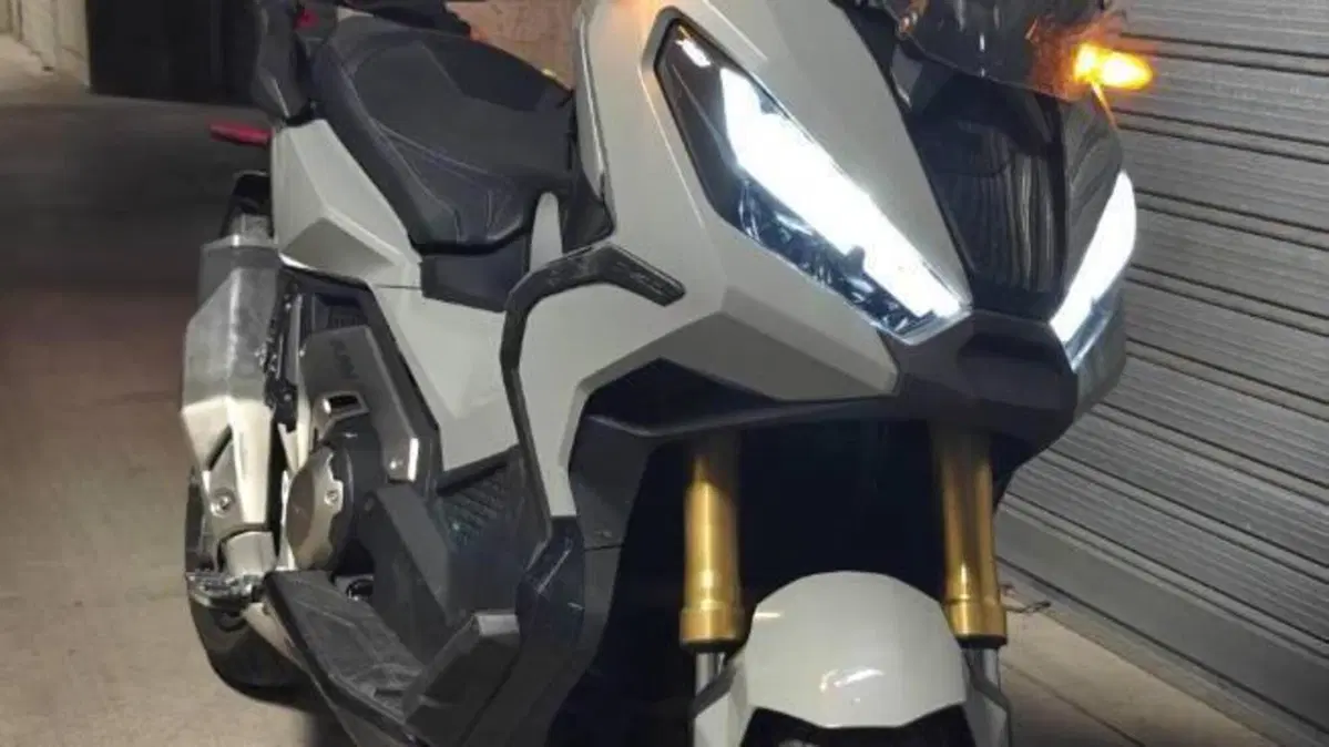 Honda X-ADV 750 DCT (2021 - 24)  (3)
