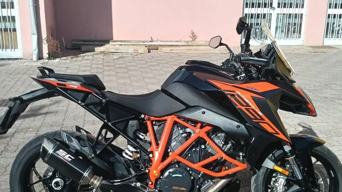 KTM 1290 Super Duke GT (2021 - 25) 