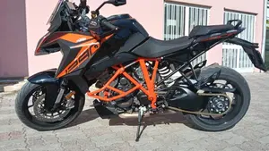 KTM 1290 Super Duke GT (2021 - 25)  (2)