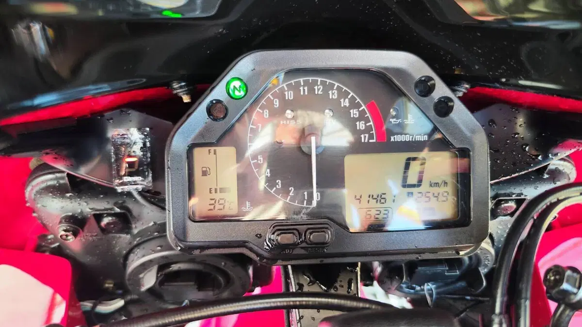 Honda CBR 600 RR (2003 - 04)  (4)