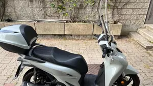 Honda SH 150i (2024 - 25)  (2)