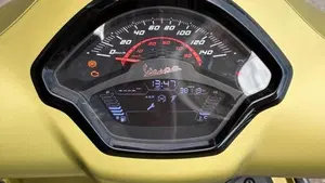 Vespa GTS 300 Super (2023 - 24)  (2)