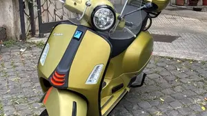 Vespa GTS 300 Super (2023 - 24)  (3)