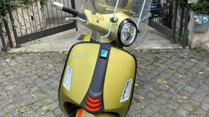 Vespa GTS 300 Super (2023 - 24)  (7)
