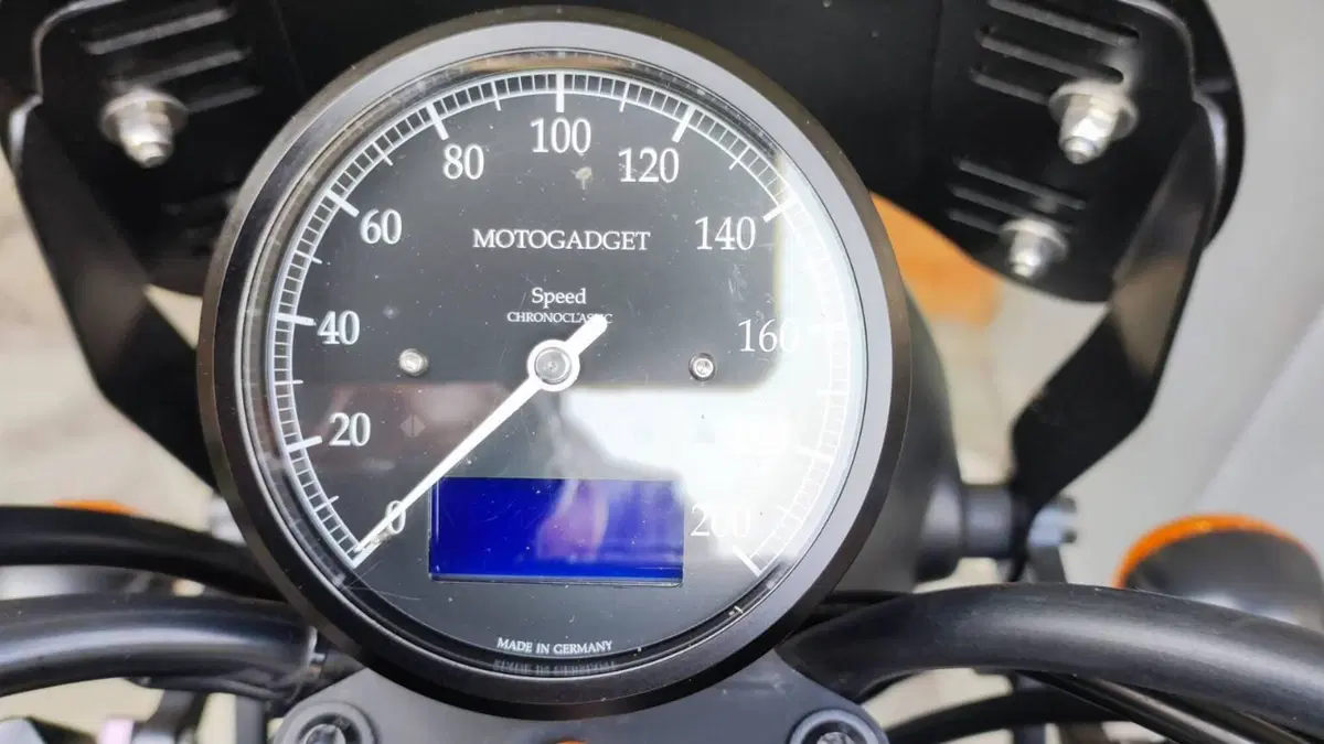 Triumph Scrambler (2006 - 17)  (3)