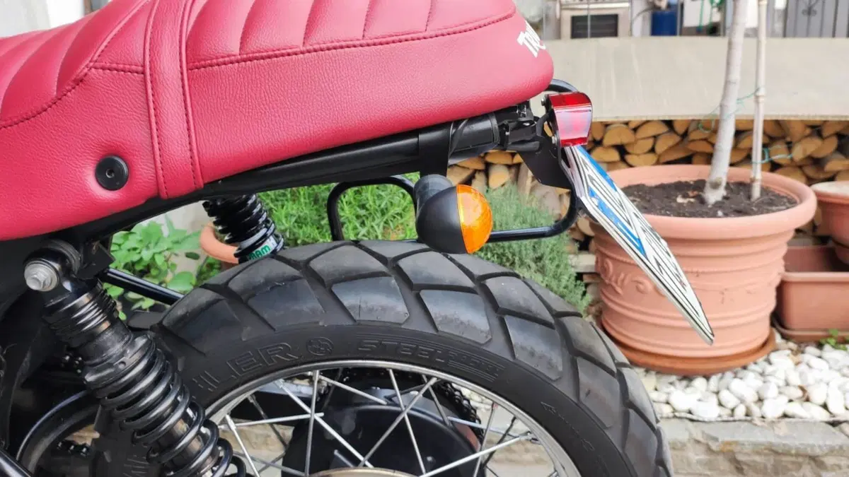 Triumph Scrambler (2006 - 17)  (6)