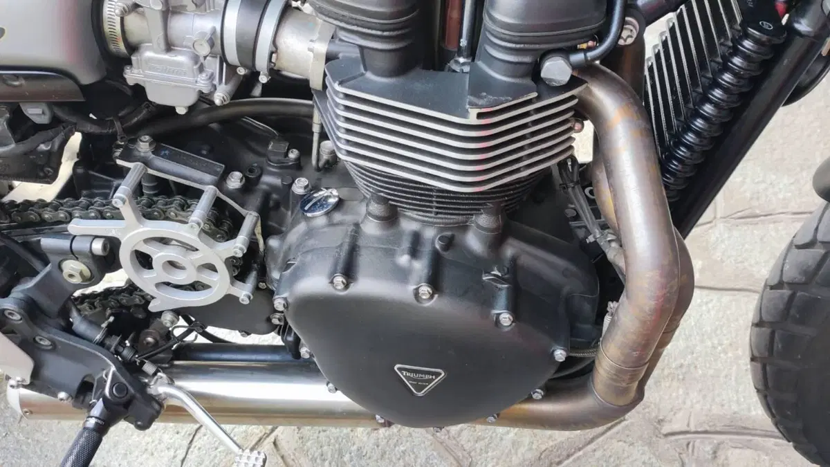Triumph Scrambler (2006 - 17)  (9)