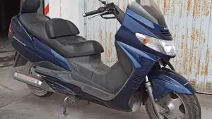 Suzuki Burgman AN 250 Businnes (2001 - 03)  (2)