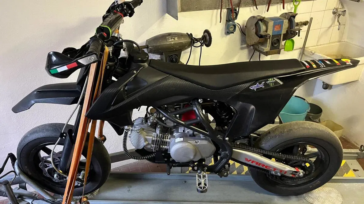 VMoto ON-R L1e (2023 - 26) 