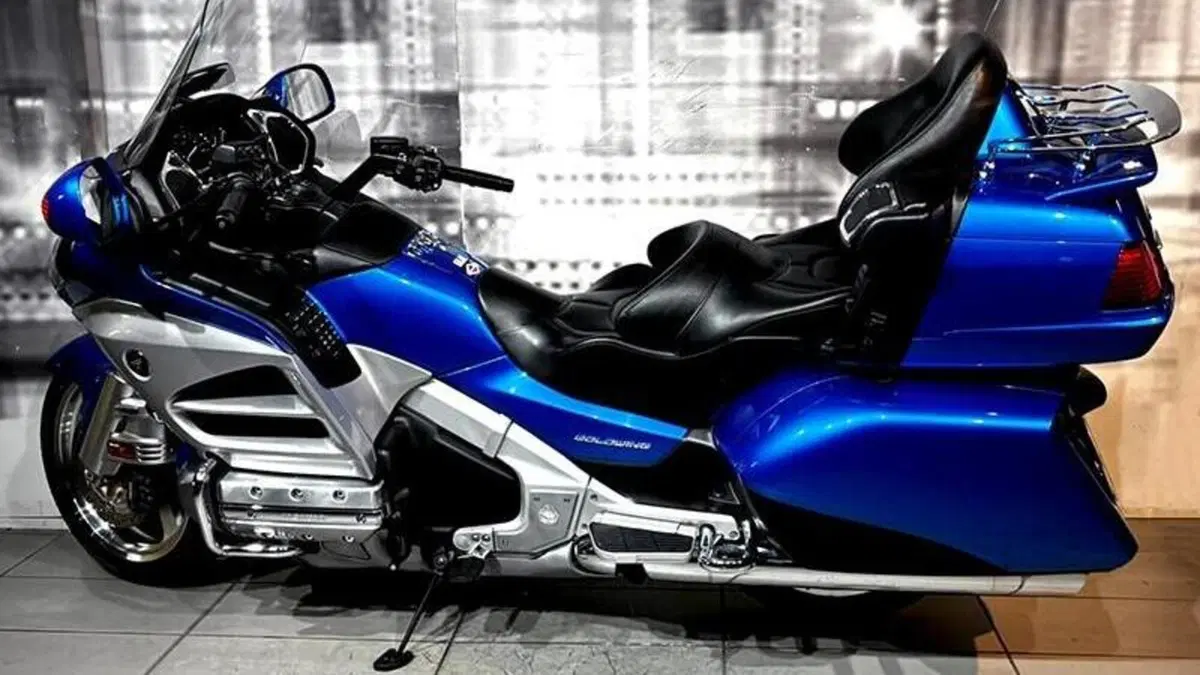 Honda GL 1800 Gold Wing (2012 - 17)  (4)