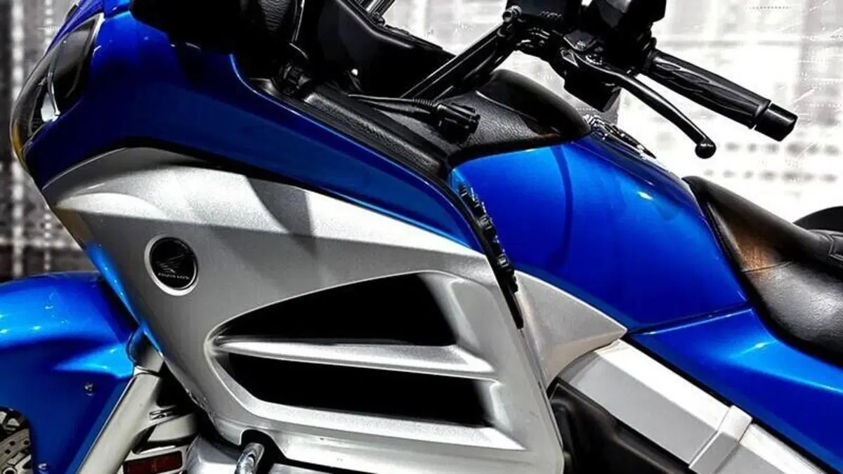 Honda GL 1800 Gold Wing (2012 - 17)  (7)