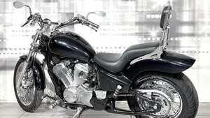 Honda VT 600 C Shadow (1989 - 02)  (2)
